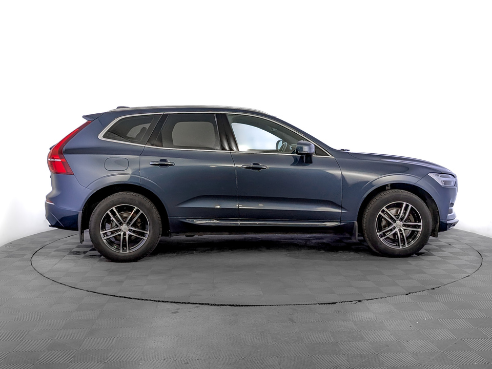 car-card-slide Volvo XC60 2020 134 829км фото №4