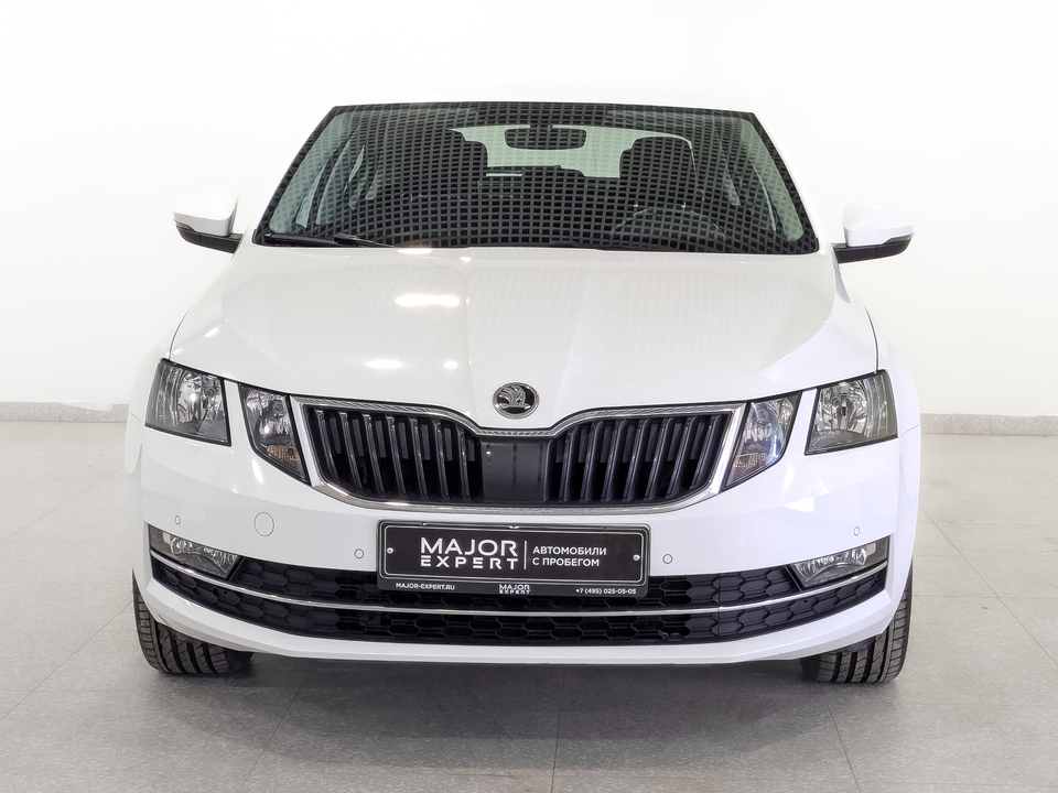 car-card-slide Skoda Octavia 2019 26 523км фото №2