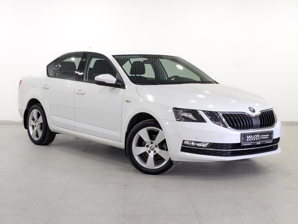 car-card-slide Skoda Octavia 2019 26 523км фото №3