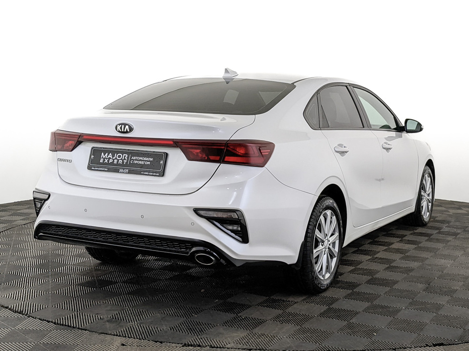 car-card-slide Kia Cerato 2019 132 706км фото №5