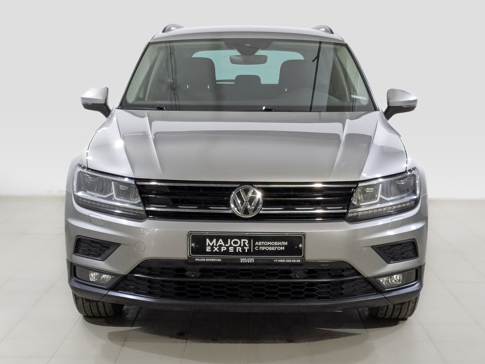 car-card-slide Volkswagen Tiguan 2019 104 776км фото №2