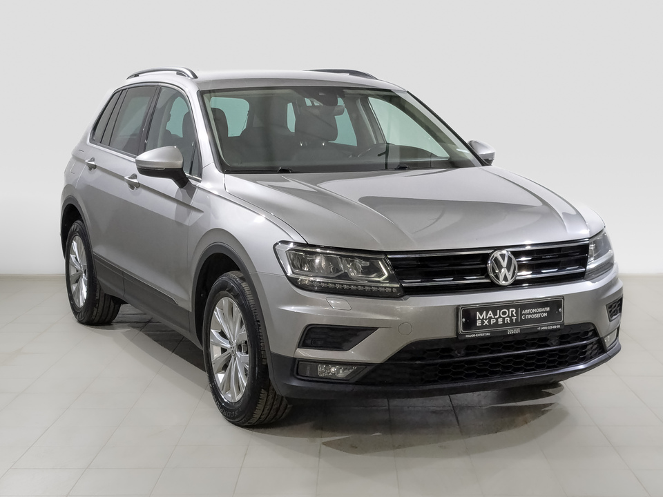 car-card-slide Volkswagen Tiguan 2019 104 776км фото №3