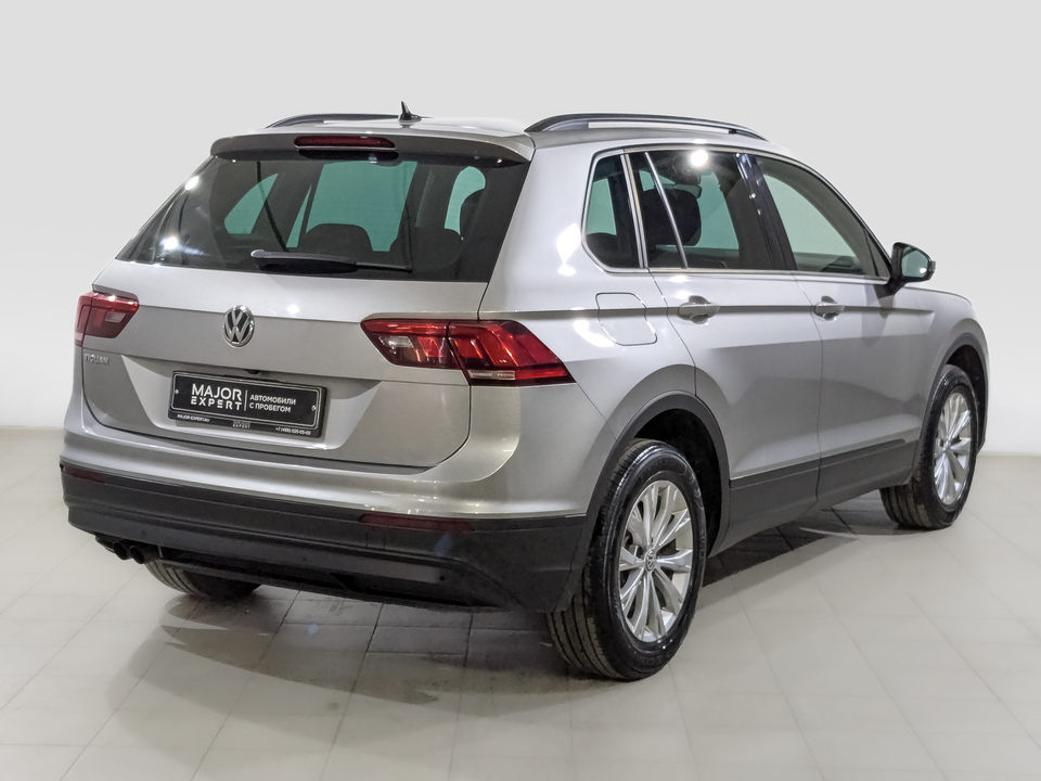 car-card-slide Volkswagen Tiguan 2019 104 776км фото №5
