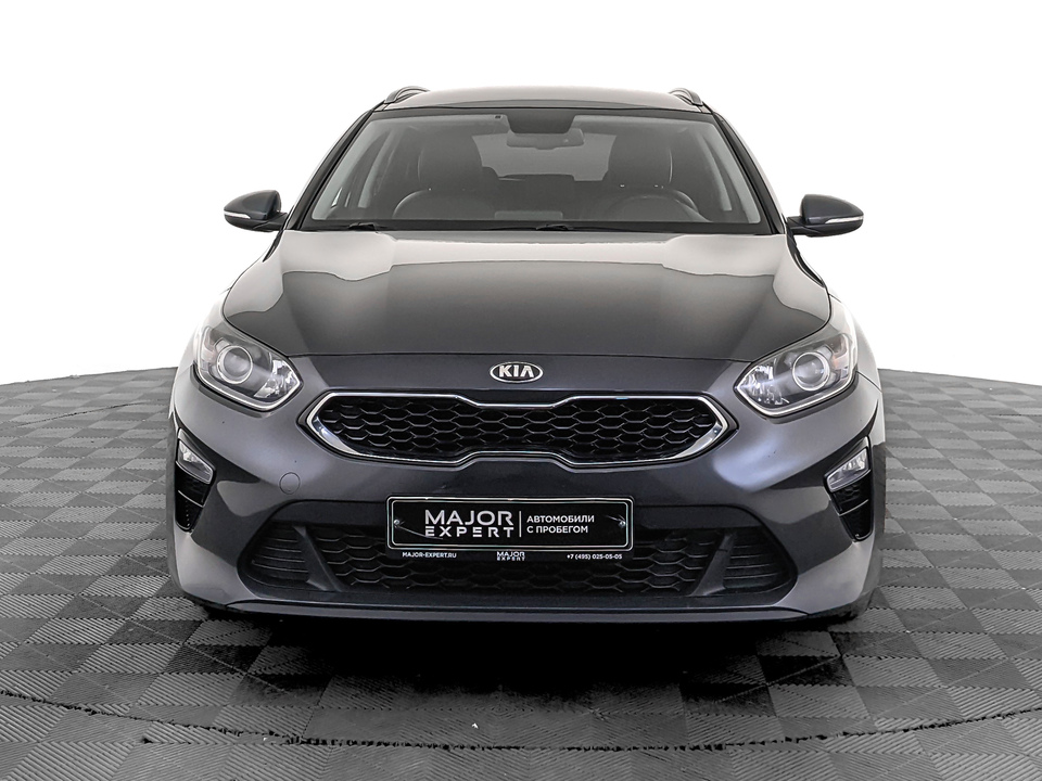 car-card-slide Kia Ceed 2019 108 871км фото №2