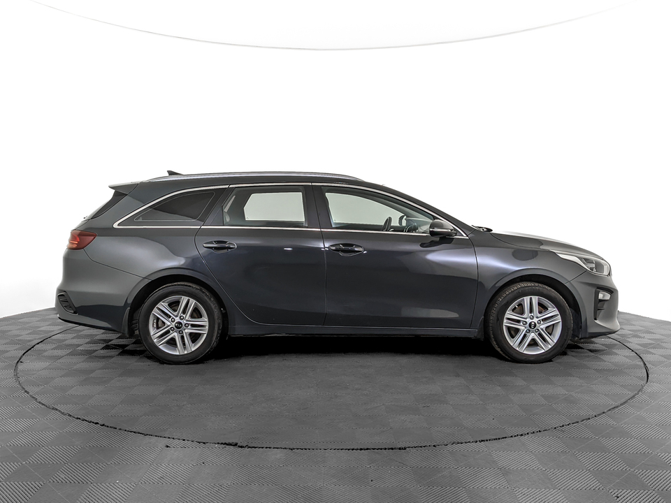 car-card-slide Kia Ceed 2019 108 871км фото №4