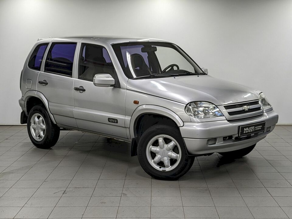 car-card-slide Chevrolet Niva 2008 74 498км фото №3