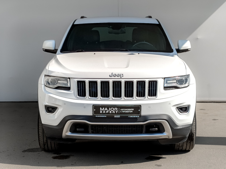 car-card-slide Jeep Grand Cherokee 2016 130 144км фото №2