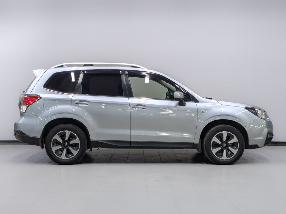 car-card-slide Subaru Forester 2016 153 266км фото №4