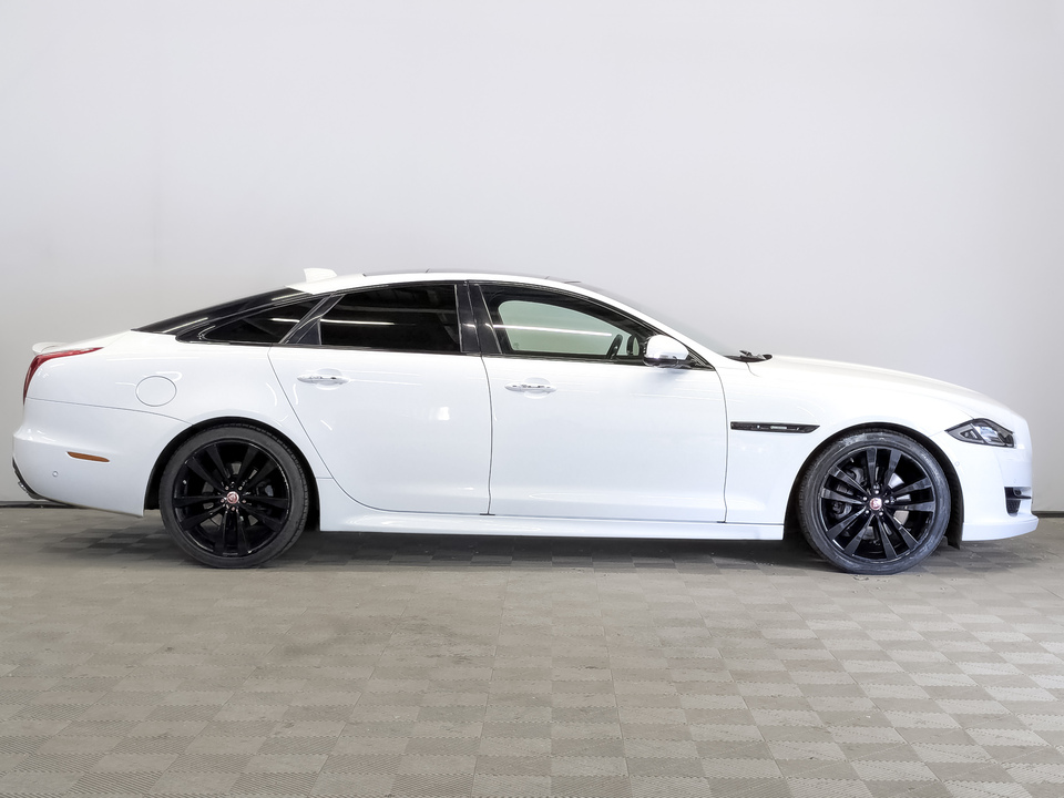 Jaguar XJ 2016 40 122км фото №4