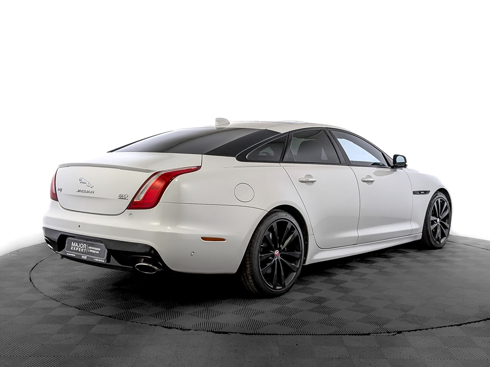 car-card-slide Jaguar XJ 2016 40 122км фото №5