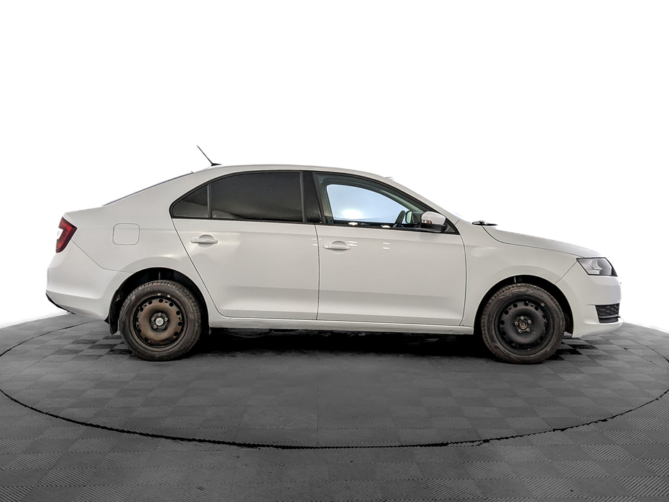 car-card-slide Skoda Rapid 2019 134 689км фото №4