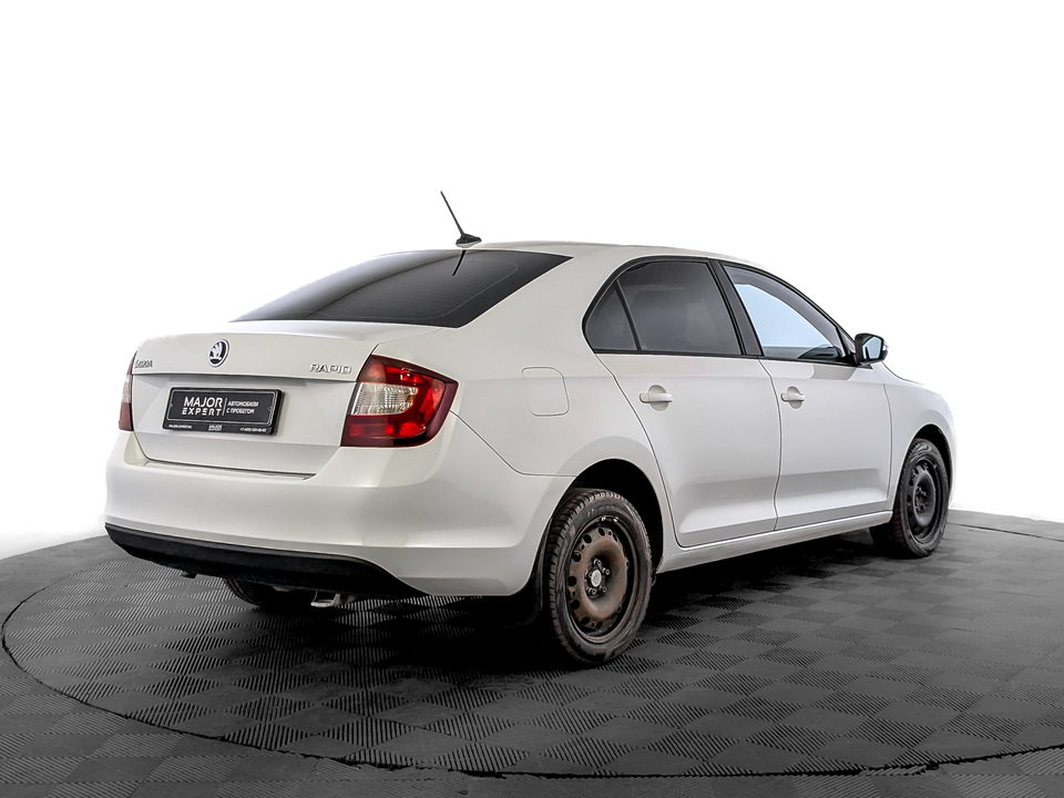 car-card-slide Skoda Rapid 2019 134 689км фото №5