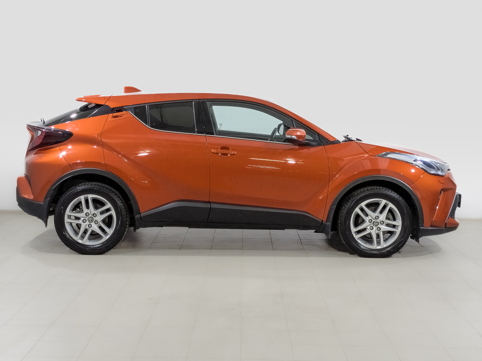 car-card-slide Toyota C-HR 2021 56 106км фото №4