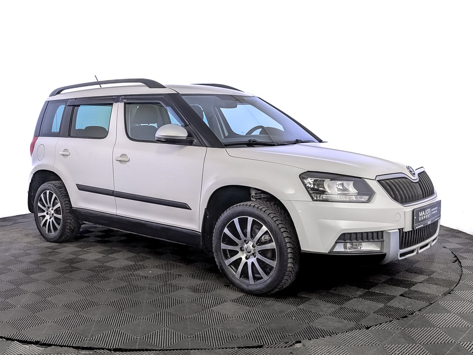 car-card-slide Skoda Yeti 2015 112 874км фото №3