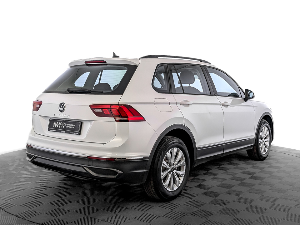 car-card-slide Volkswagen Tiguan 2021 73 888км фото №5