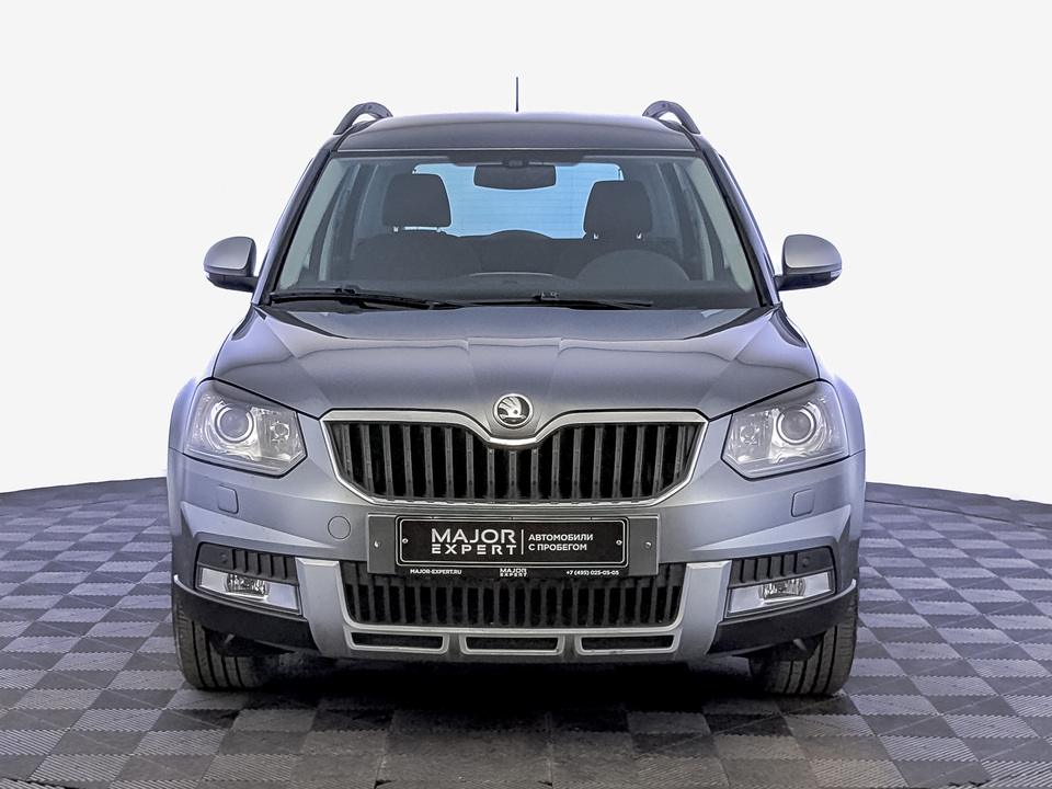 car-card-slide Skoda Yeti 2015 67 846км фото №2