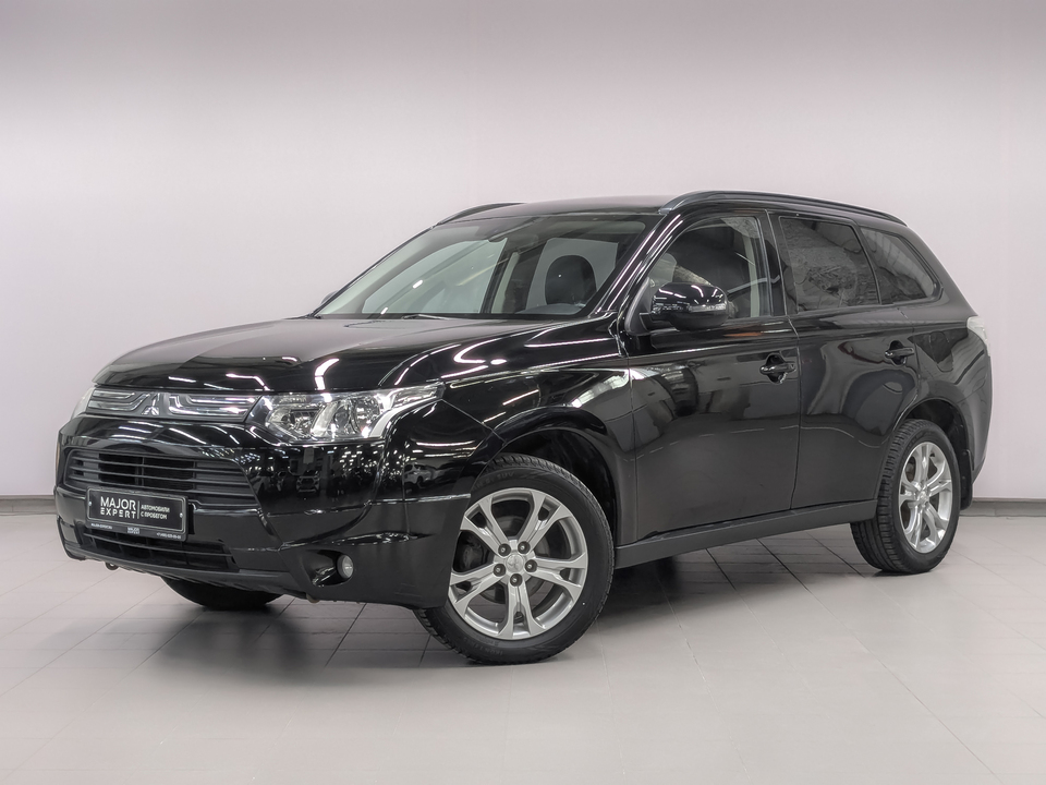car-card-slide Mitsubishi Outlander 2014 142 103км фото №1