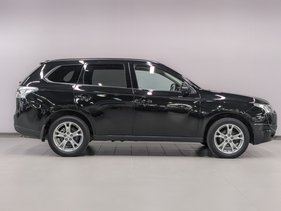car-card-slide Mitsubishi Outlander 2014 142 103км фото №4