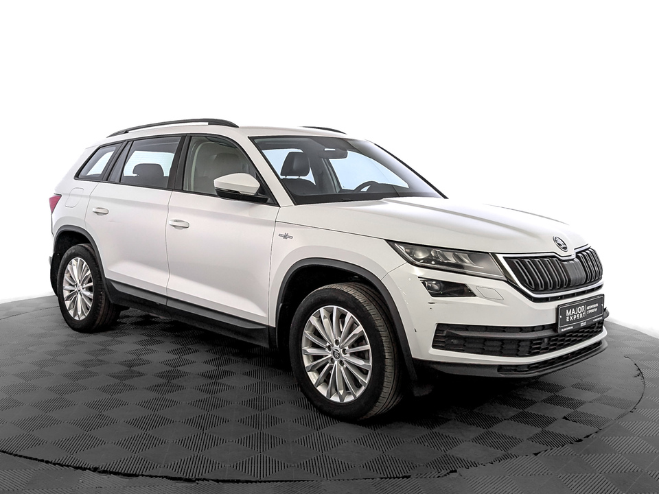 car-card-slide Skoda Kodiaq 2021 105 433км фото №3