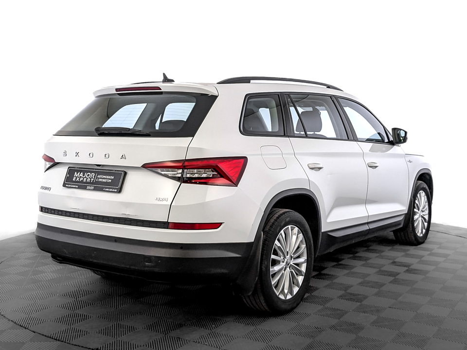 car-card-slide Skoda Kodiaq 2021 105 433км фото №5