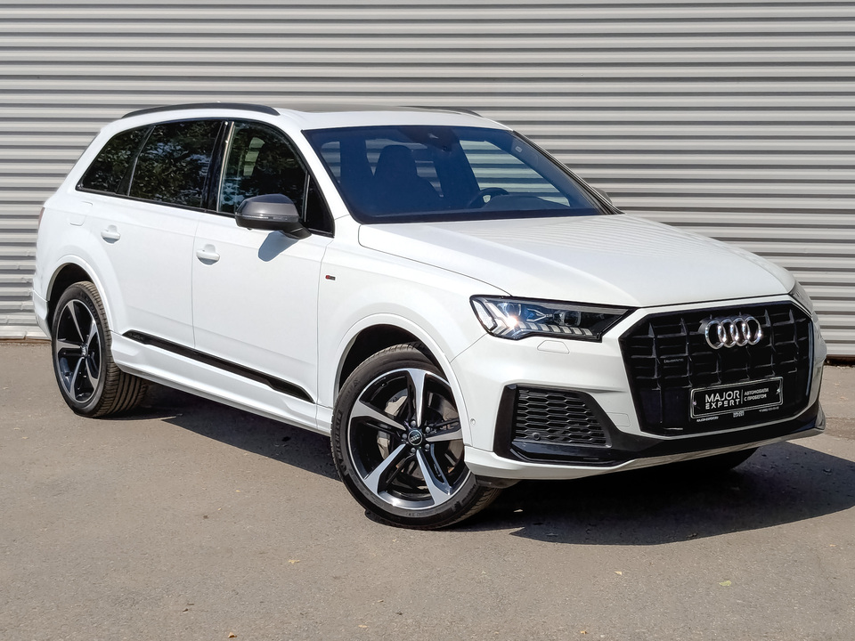 car-card-slide Audi Q7 2020 137 099км фото №3