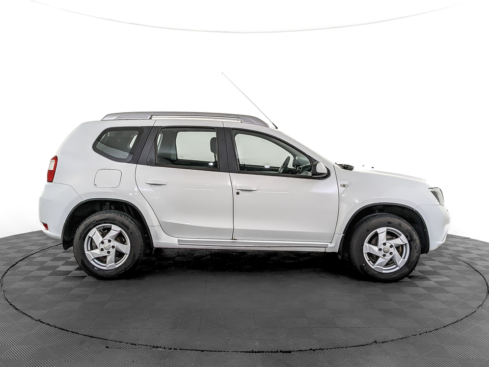 car-card-slide Nissan Terrano 2016 132 586км фото №3