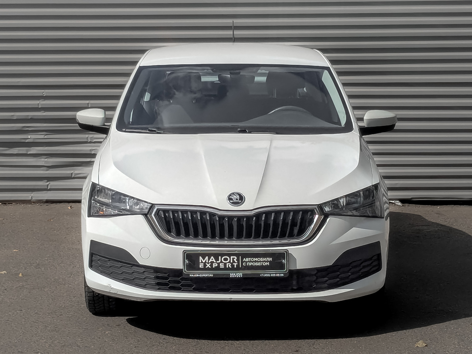 car-card-slide Skoda Rapid II 2021 167 204км фото №2