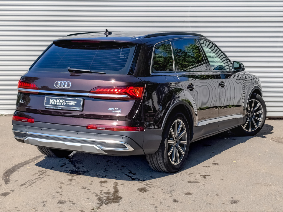 car-card-slide Audi Q7 2021 88 271км фото №5
