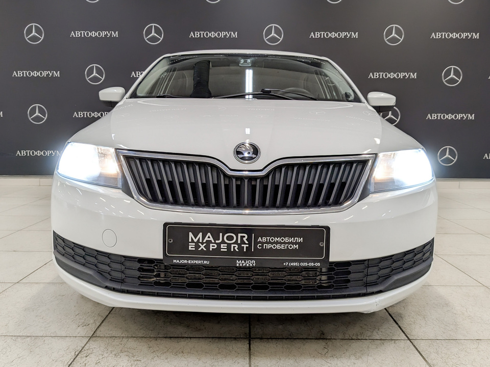 car-card-slide Skoda Rapid 2019 213 652км фото №2