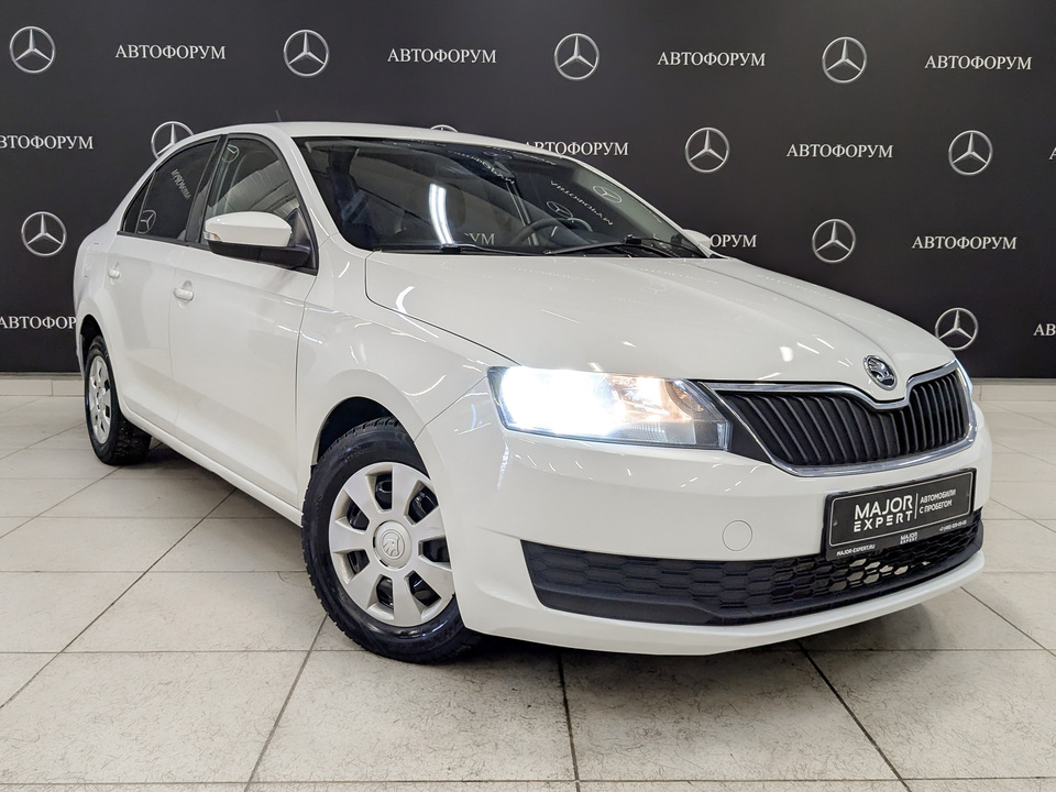 car-card-slide Skoda Rapid 2019 213 652км фото №3