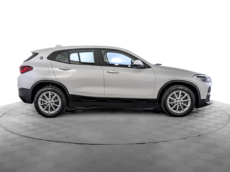 car-card-slide BMW X2 2021 73 559км фото №4