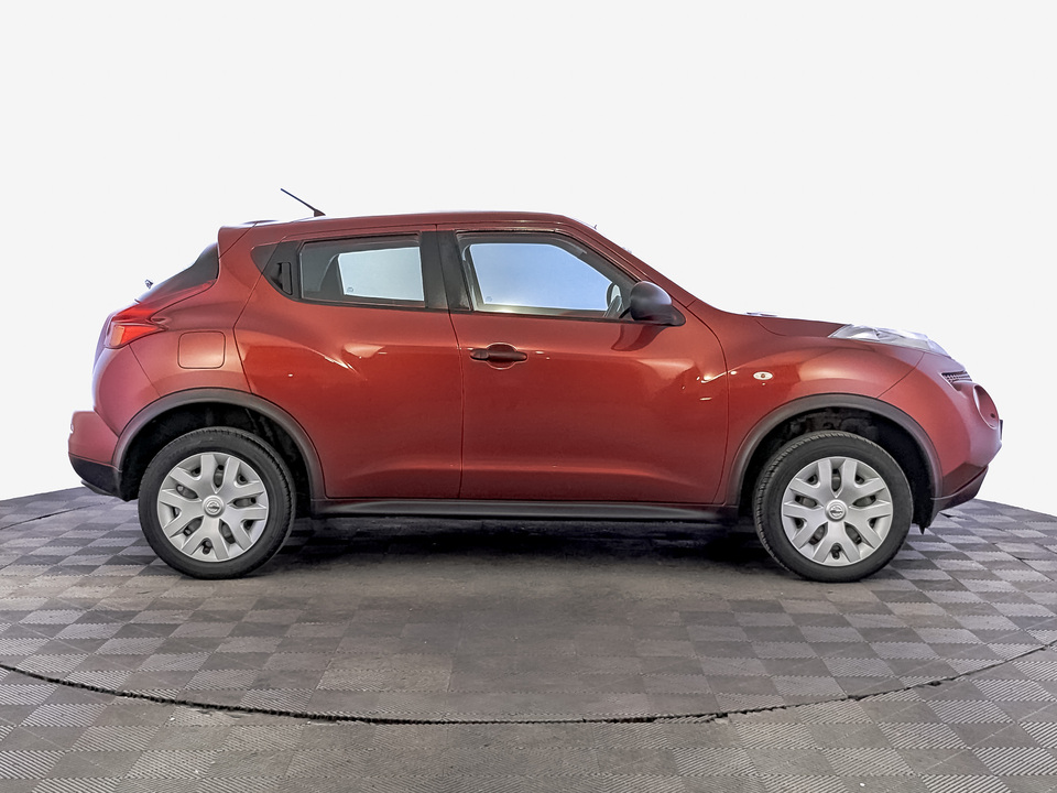 car-card-slide Nissan Juke 2014 95 156км фото №4