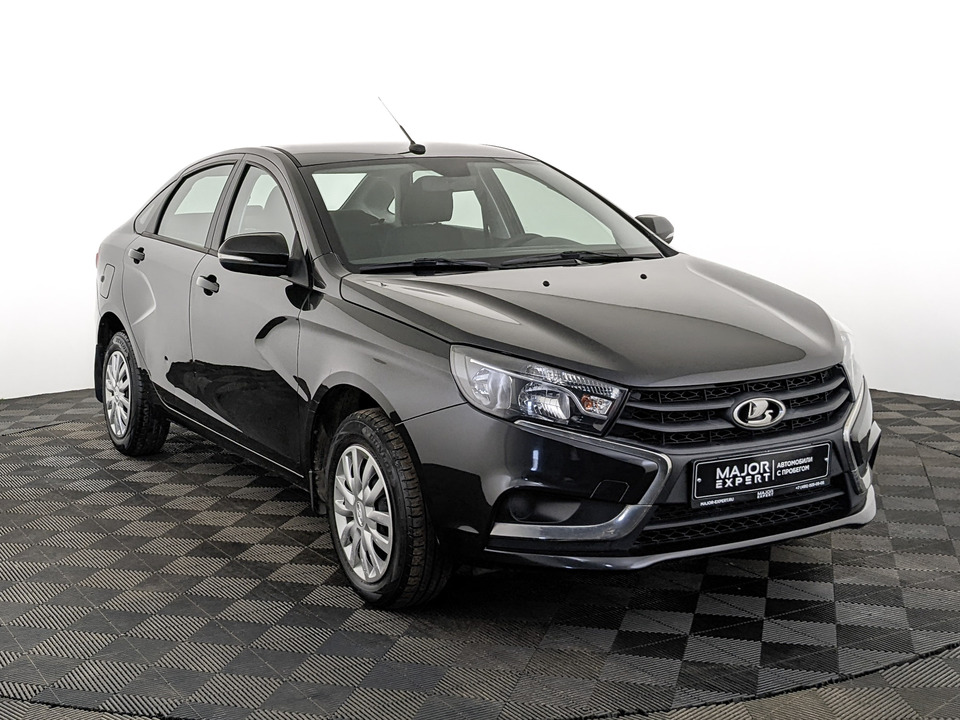 car-card-slide Lada Vesta 2017 61 770км фото №3