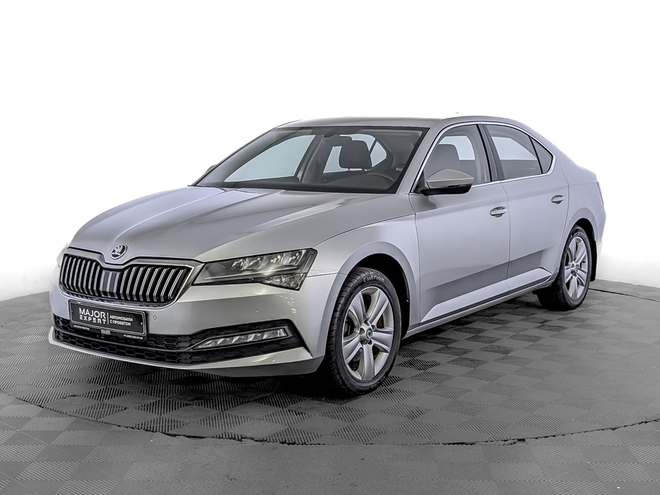 car-card-slide Skoda Superb 2021 133 030км фото №1