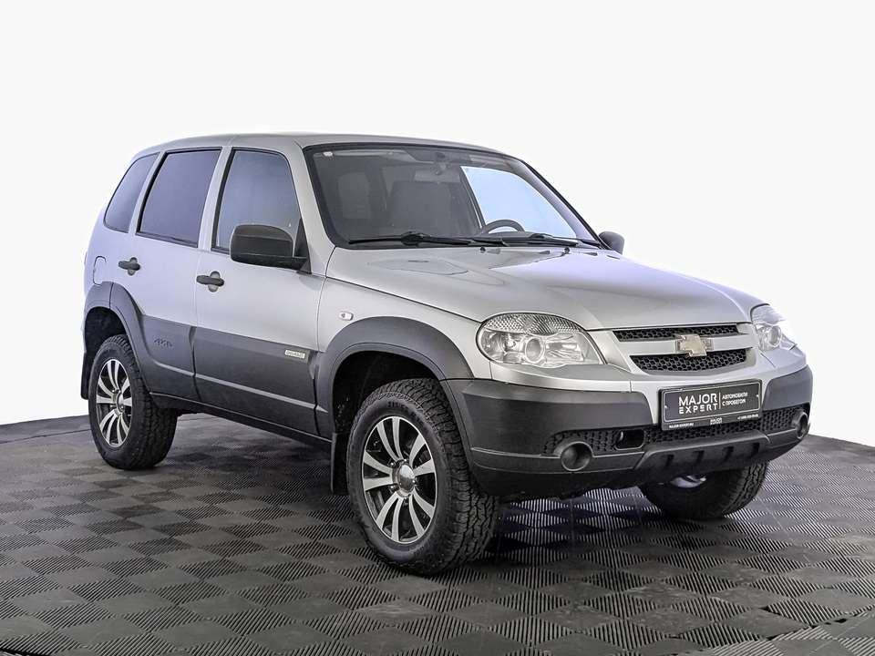 car-card-slide Chevrolet Niva 2017 72 838км фото №3