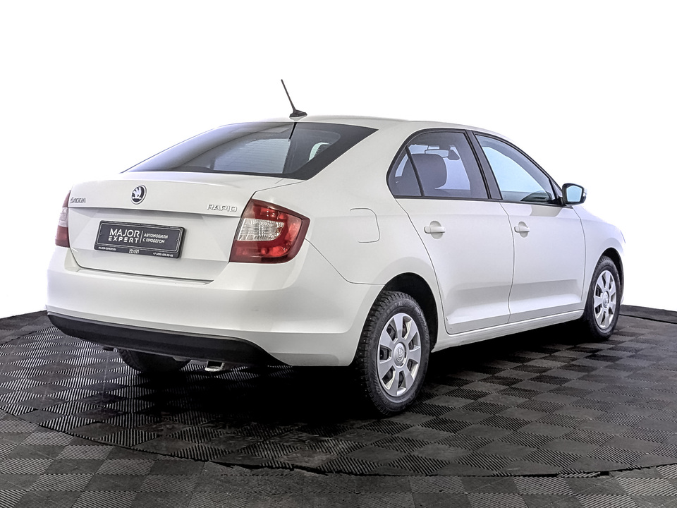 car-card-slide Skoda Rapid 2019 257 323км фото №5