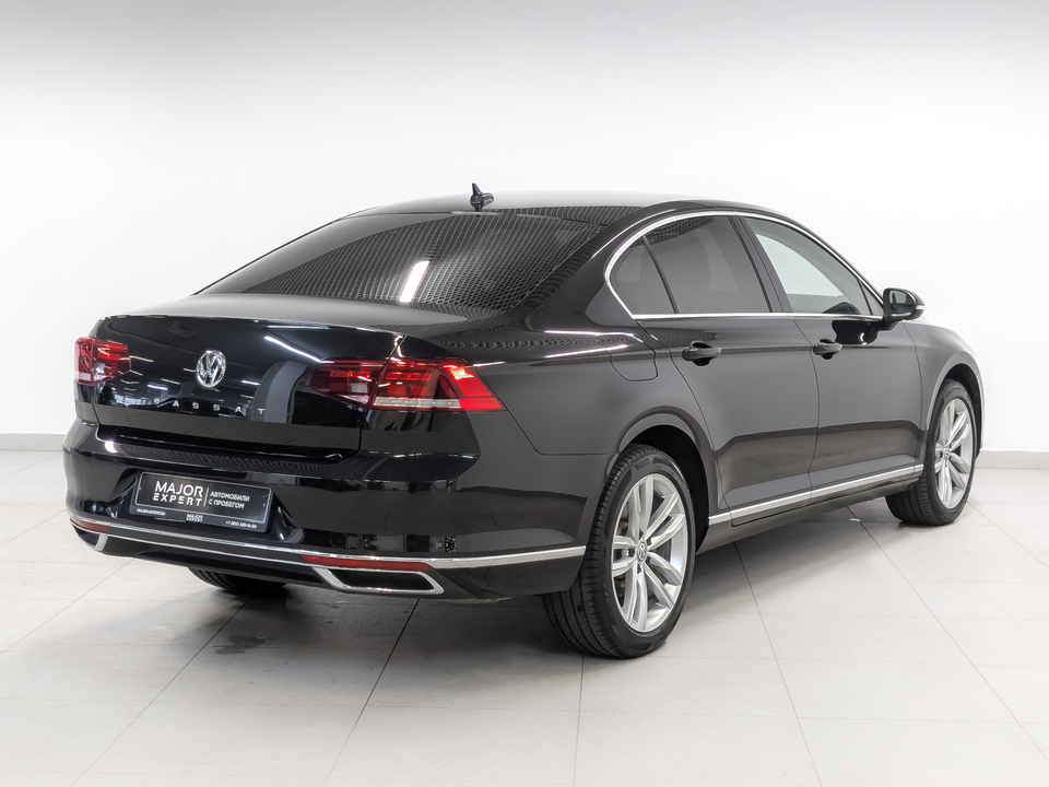 car-card-slide Volkswagen Passat 2020 102 593км фото №5