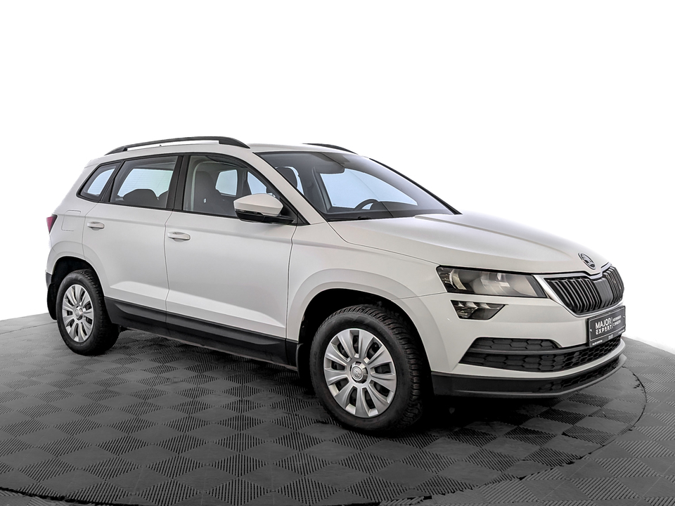 car-card-slide Skoda Karoq 2020 91 408км фото №3