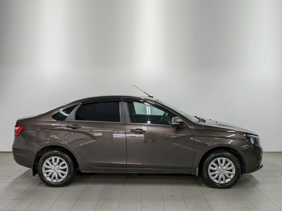 car-card-slide Lada Vesta 2021 109 217км фото №4