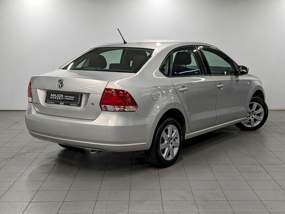 car-card-slide Volkswagen Polo 2014 93 000км фото №5
