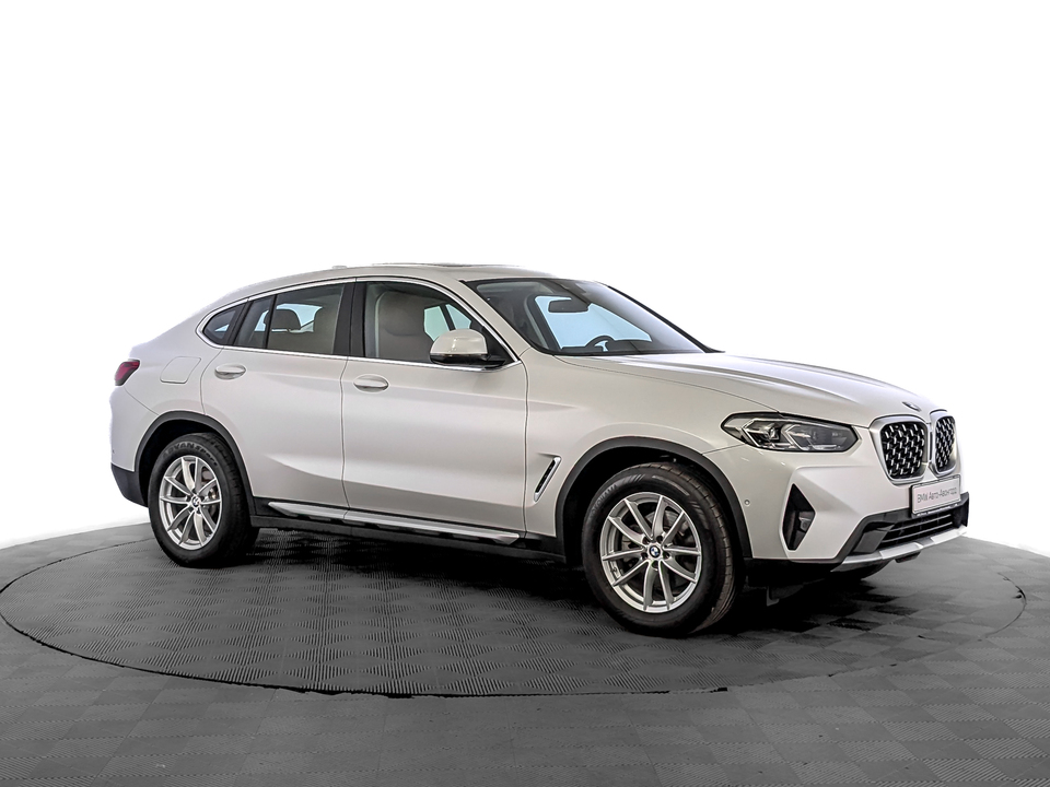 car-card-slide BMW X4 2023 2 723км фото №3