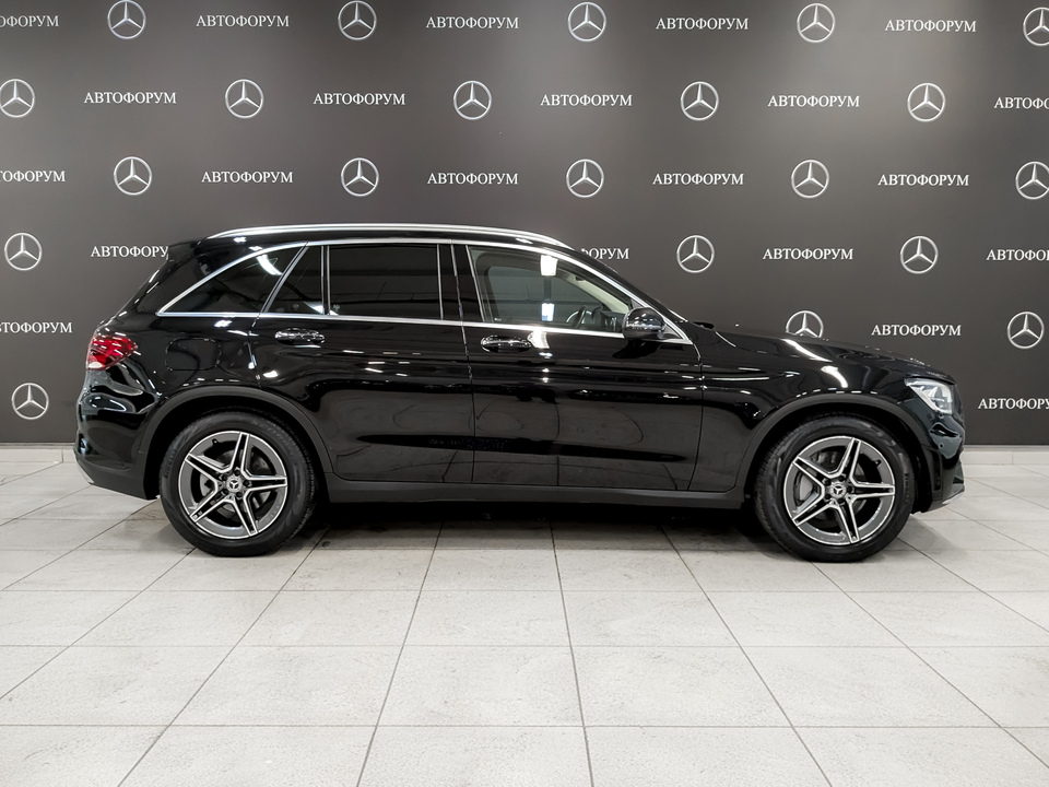 car-card-slide Mercedes-Benz GLC 2021 76 329км фото №4