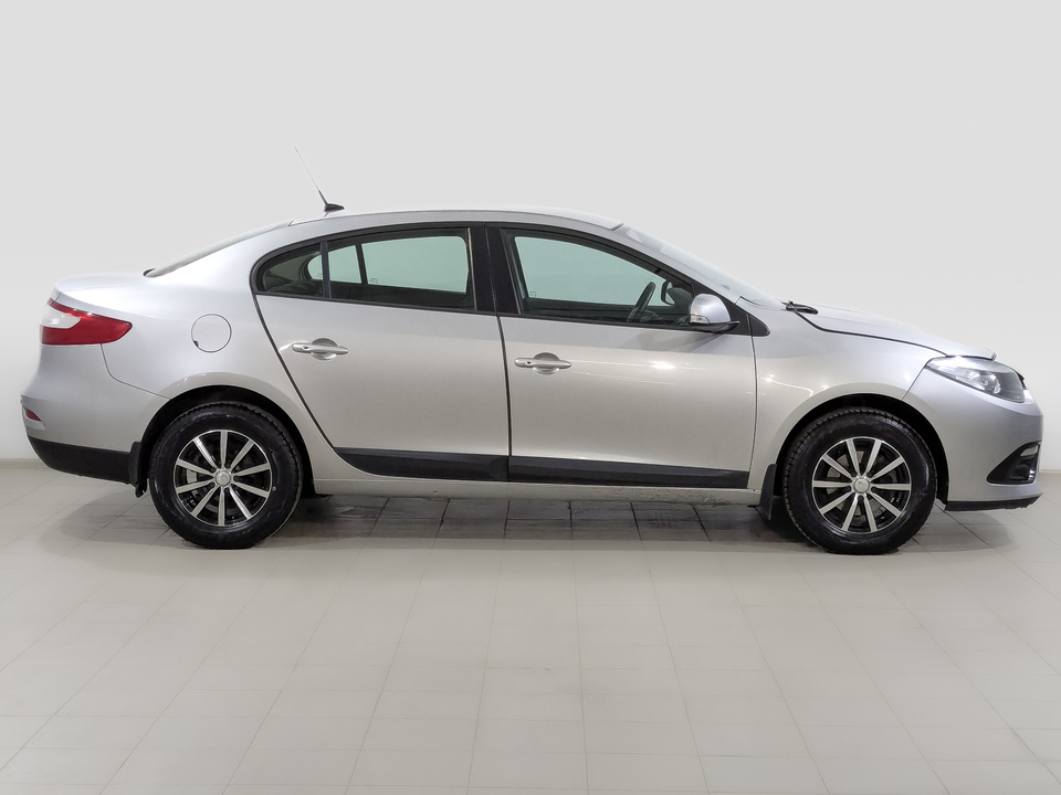 car-card-slide Renault Fluence 2014 128 461км фото №4