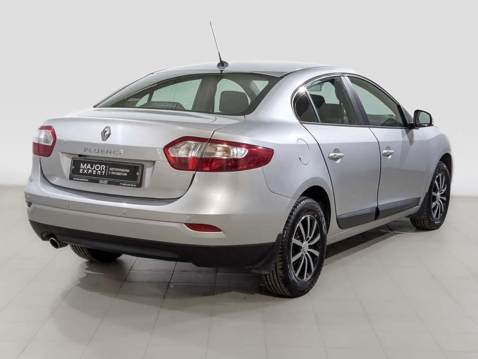 car-card-slide Renault Fluence 2014 128 461км фото №5