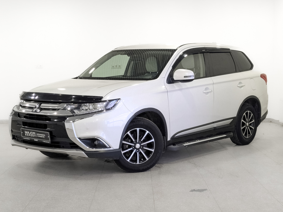 car-card-slide Mitsubishi Outlander 2018 71 986км фото №1
