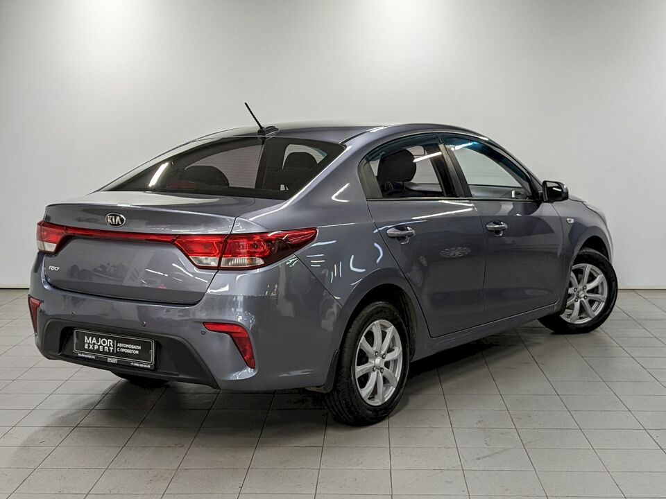 car-card-slide Kia Rio 2017 109 740км фото №5