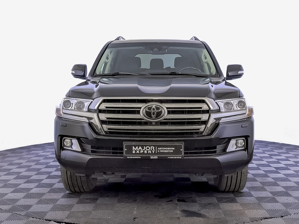 car-card-slide Toyota Land Cruiser 200 2019 121 728км фото №2