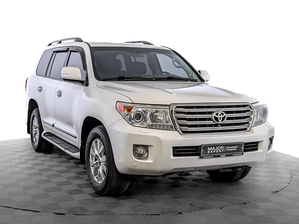 car-card-slide Toyota Land Cruiser 200 2014 243 989км фото №3