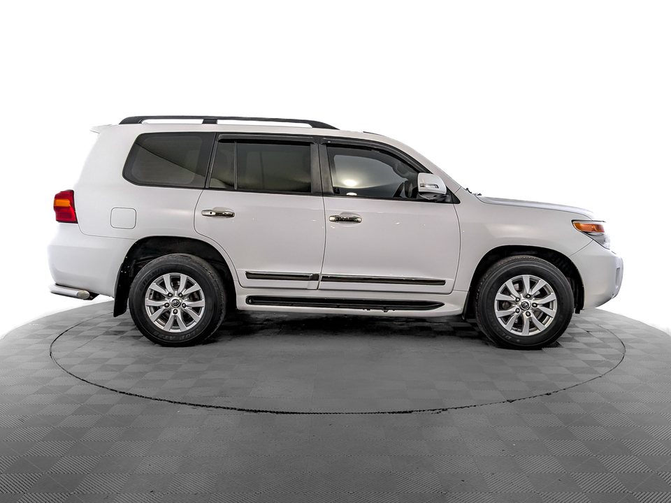 car-card-slide Toyota Land Cruiser 200 2014 243 989км фото №4
