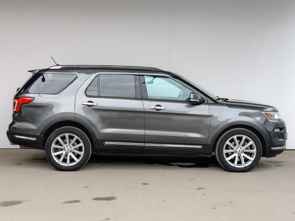 car-card-slide Ford Explorer 2018 101 700км фото №4